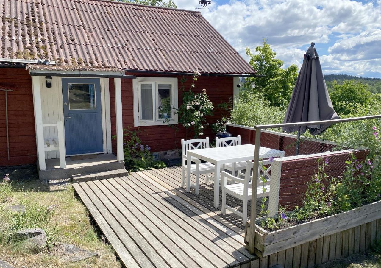 18Th Century Farm Cottage Valdemarsvik Buitenkant foto